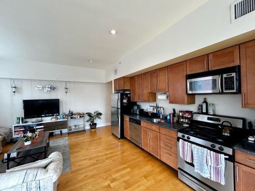 1 Garden St, Boston, MA 02114 exterior