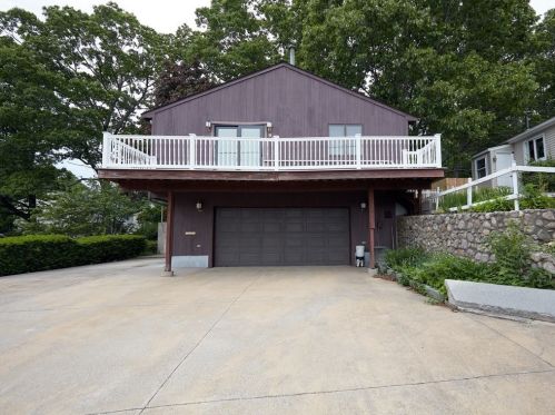 66 Bark St, Fall-River, MA 02723 exterior