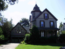 61 Eddy St, Newton, MA 02465 exterior