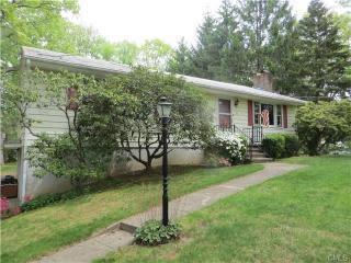 20 Belleview Dr, Derby, CT 06418 exterior