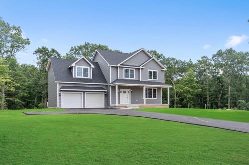 11 Fallon Trl, Westerly, RI 02891 exterior
