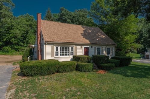411 Pleasant St, East-Bridgewater, MA 02333 exterior