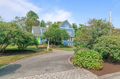 1188 Warwick Neck Ave, Warwick, RI 02889 exterior