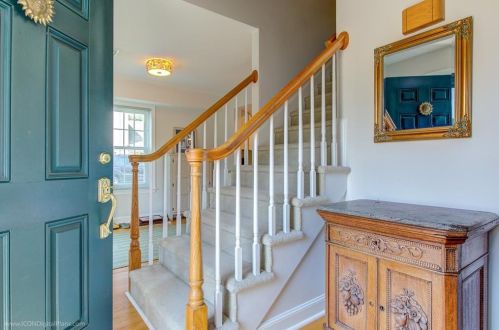 309 Corey Ln, Middletown, RI 02842 exterior