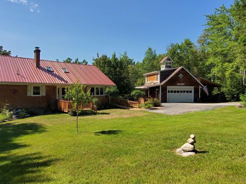 65 Bow St, Otisfield, ME 04270 exterior