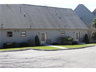 22 Hallmark Hill Dr, Wallingford, CT 06492 exterior