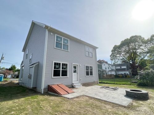 23 Sunset Ave, Milford, CT 06460 exterior