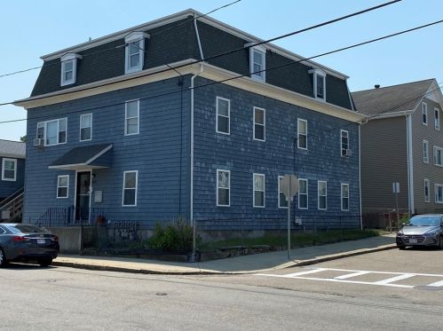 897 Charles St, Fall River, MA 02724 exterior