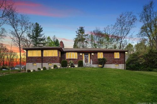 117 Church Hill Rd, Haddam, CT 06438 exterior