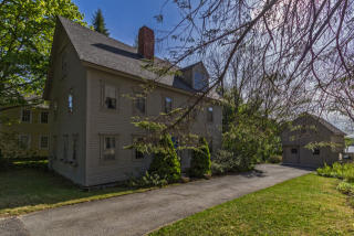 37 Federal St, Wiscasset, ME 04578 exterior