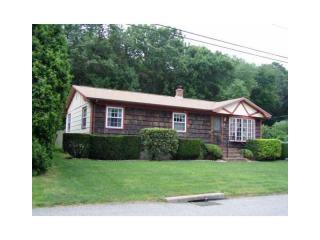 18 Colonial Dr, Warren, RI 02885 exterior