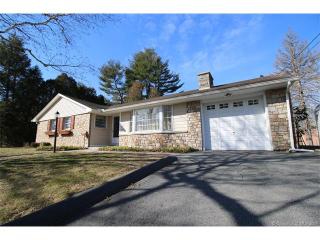 11 Ventura Dr, Brooklyn, CT 06234 exterior