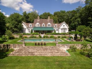 42 Lower Cross Rd, Greenwich, CT 06831 exterior