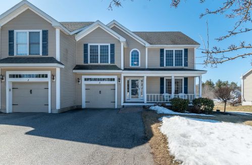 3 Pineo Farms Rd, Seabrook, NH 03874 exterior