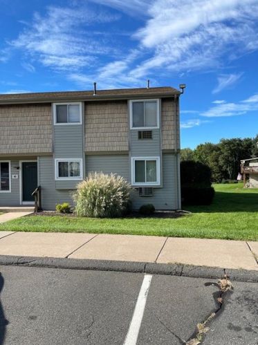 41 Carillon Dr, Rocky Hill, CT 06067 exterior
