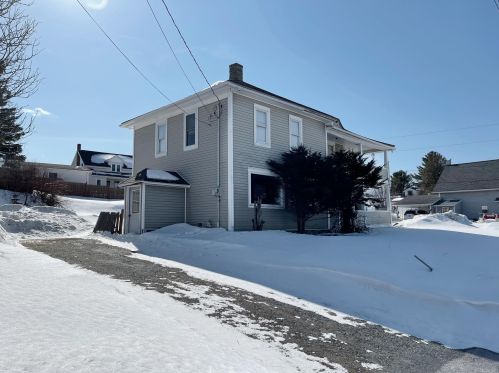 267 Acadia St, Madawaska, ME 04756 exterior