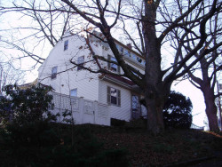 60 Summit St, Newton, MA 02458 exterior