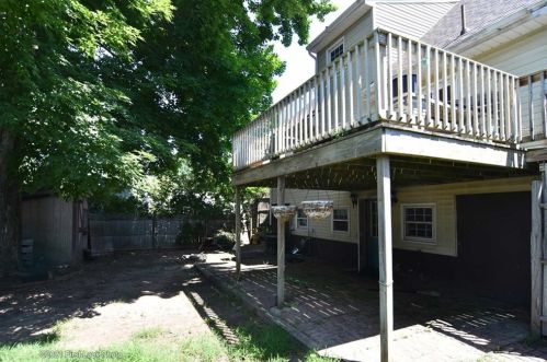 5 Monongahela Ave, North Providence, RI 02911 exterior