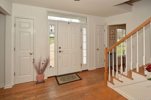 131 Blue Ridge Dr, Vernon, CT 06066 exterior