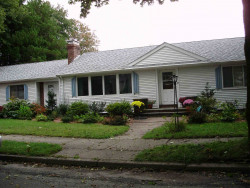 22 Warren Rd, Newton, MA 02468 exterior