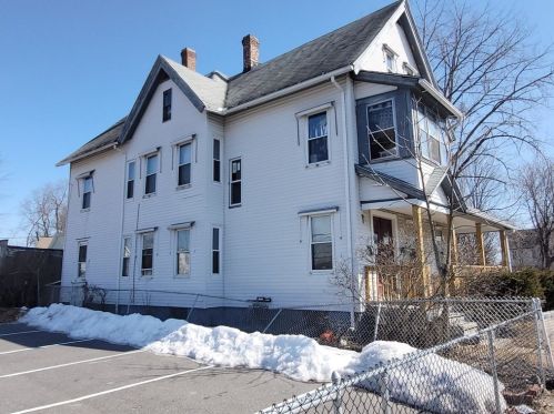 201 Walnut St, Springfield, MA 01105 exterior