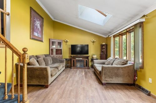 65 Princess Kate Cir, Taunton, MA 02780 exterior