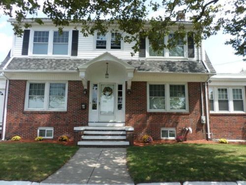 419 Mount Pleasant Ave, Providence, RI 02908 exterior