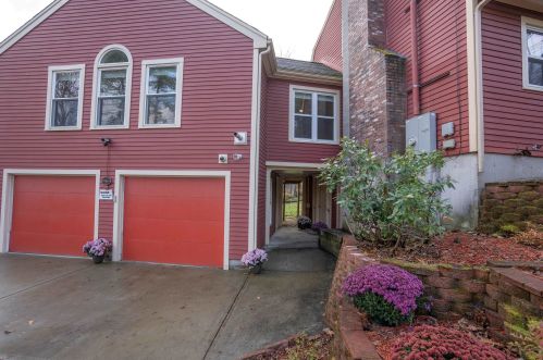 10 Ponemah Hill Rd, Amherst, NH 03031 exterior