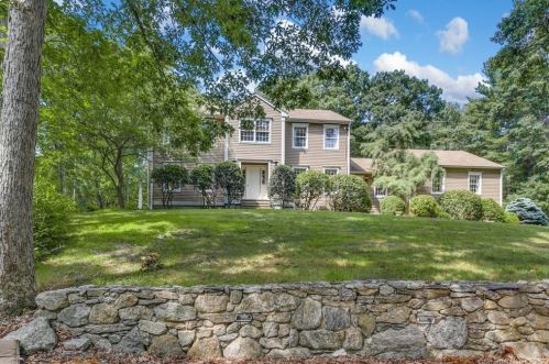 243 Hattertown Rd, Upper-Stepney, CT 06468 exterior