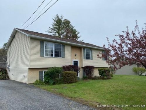 19 Alora St, Lisbon, ME 04252 exterior