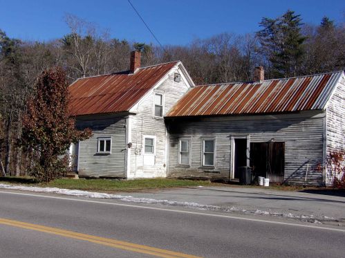 1047 Mount Moosilauke Hwy, Benton, NH 03780 exterior