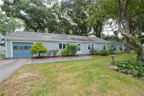 250 Diamond Hill Rd, Warwick, RI 02886 exterior