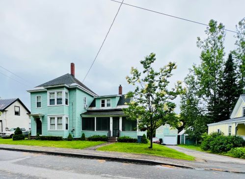 32 High St, Dixfield, ME 04224 exterior