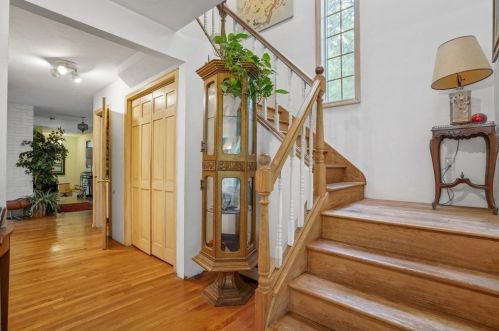 21 Spywood Rd, Sherborn, MA 01770 exterior
