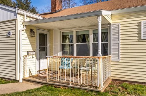 53 Crosby Rd, Manchester, CT 06042 exterior