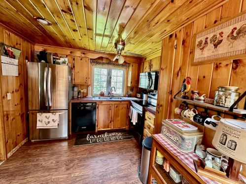 198 Piper Hill Rd, Colebrook, NH 03576 exterior