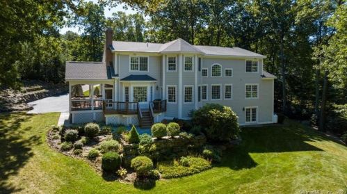 14 Black Oak Dr, Granby, CT 06090 exterior