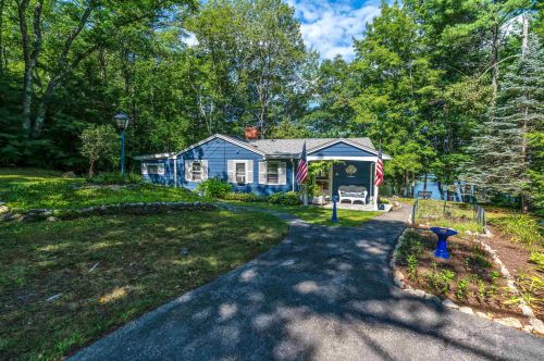 82 Lily Pond Rd, Somersworth, NH 03878 exterior