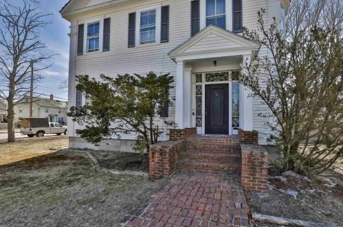 38 Concord St, Nashua, NH 03064 exterior
