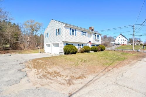 11 A St, Douglas, MA 01516 exterior