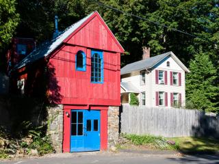 25 High St, Chester, CT 06412 exterior