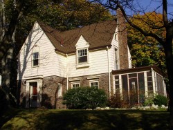 5 Burnside Rd, Newton, MA 02461 exterior
