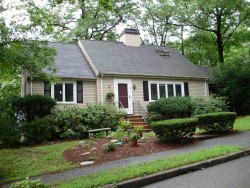 6 Hemlock Rd, Newton, MA 02464 exterior