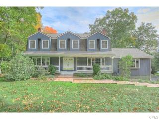 6 Maple Ridge Rd, Bridgeport, CT 06611 exterior