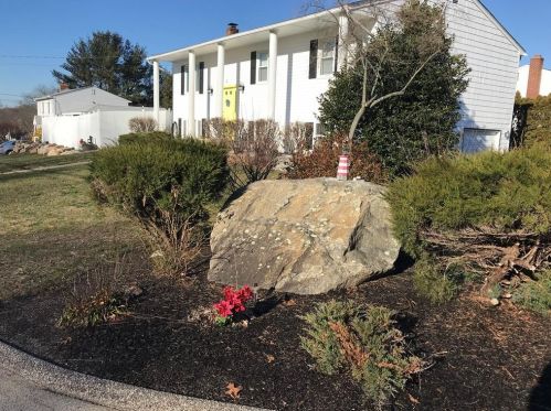 12 Country View Dr, Johnston, RI 02919 exterior