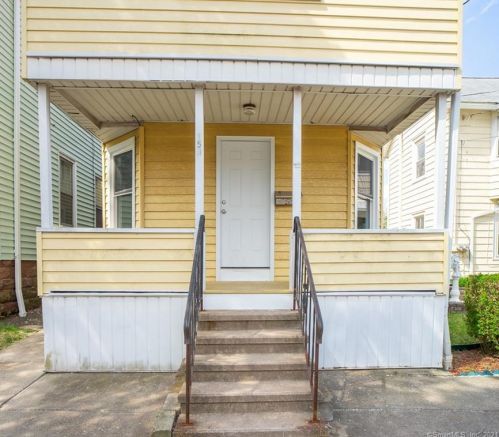 153 Pearl St, Middletown, CT 06457 exterior
