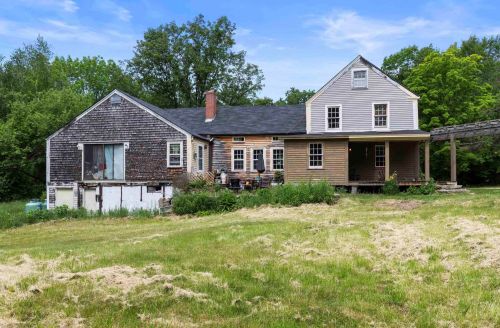 905 2Nd Crown Point Rd, Barrington, NH 03884 exterior