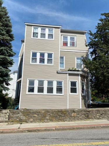 77 Providence St, Worcester, MA 01604 exterior