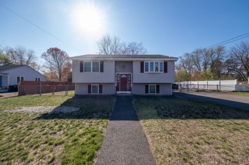 9 Millbrook Dr, Nashua, NH 03062 exterior