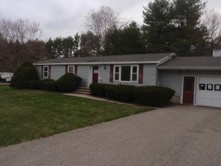 61 Mountain Rd, Goffstown, NH 03045 exterior